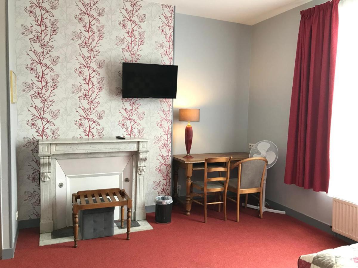 Logis La Villa Des Houx Aumale Екстер'єр фото