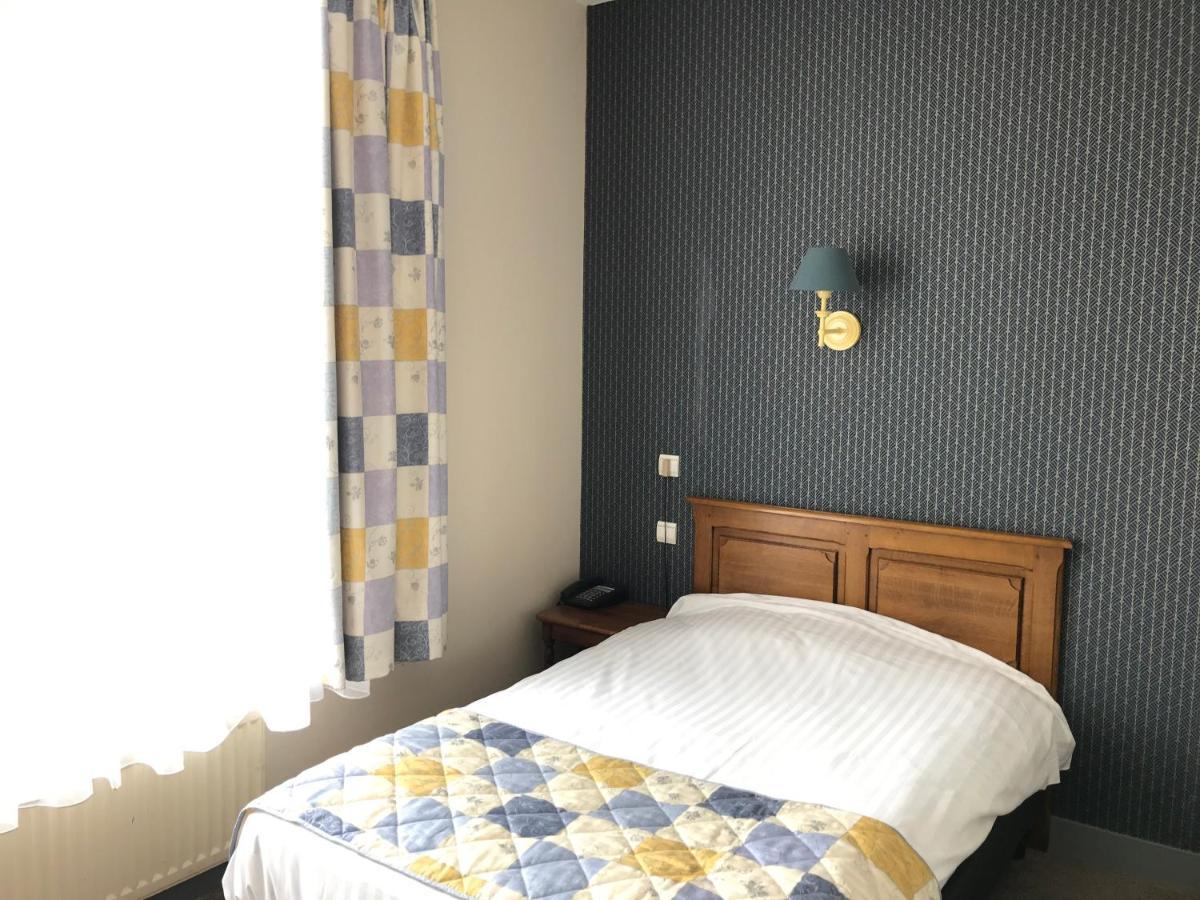 Logis La Villa Des Houx Aumale Екстер'єр фото